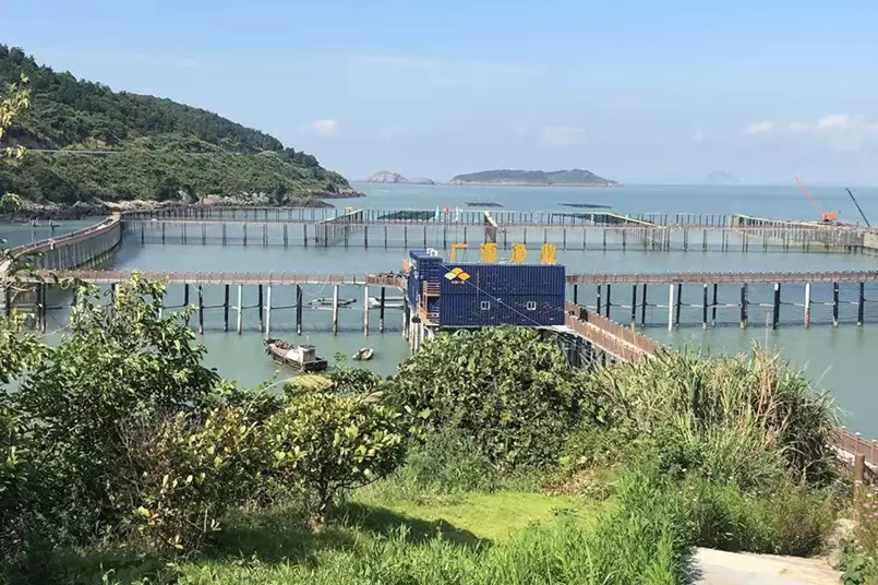 Projet de production et d'installation de filets de clôture à très grande distance de 498 m